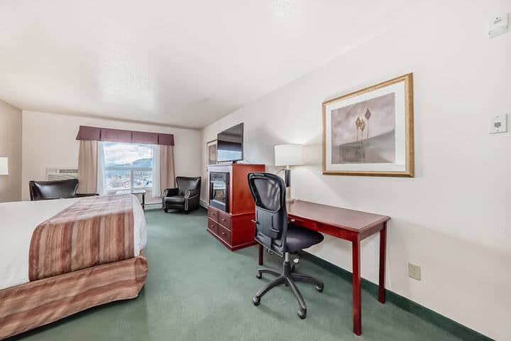 Room 9 of 48