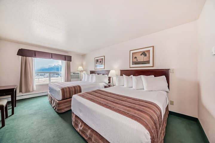 Room 10 of 48