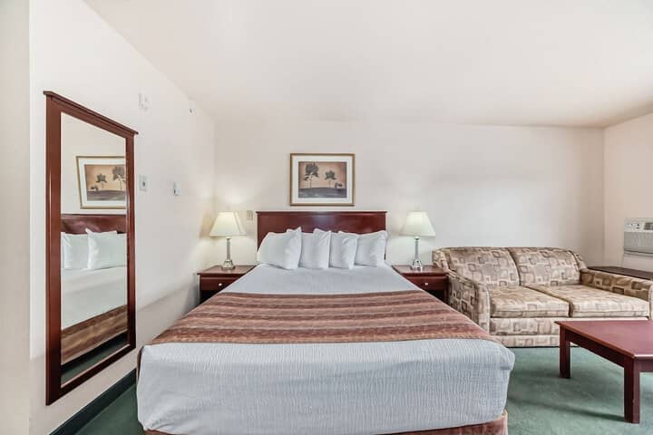 Room 13 of 48